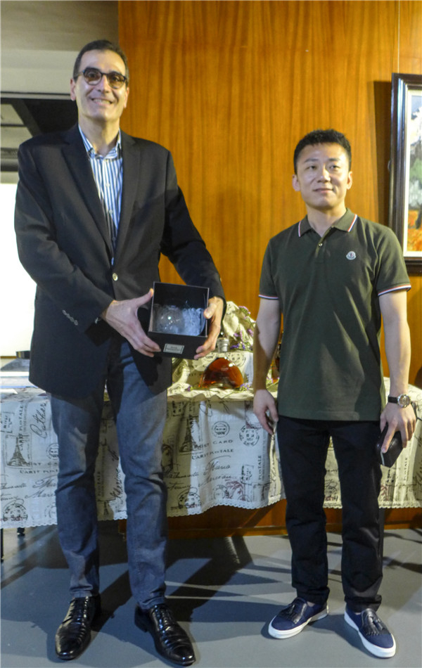 671a2fbb4dfbf67_size154_w600_h950